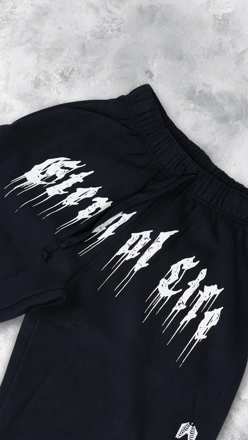 2024 Men’s Sports Pants Casual Gym Training Joggers for New Year close-up of design and texture